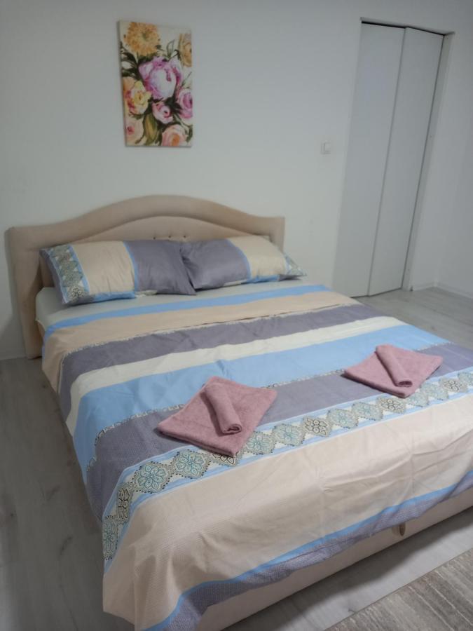 Aine - Old Bridge Apartment *